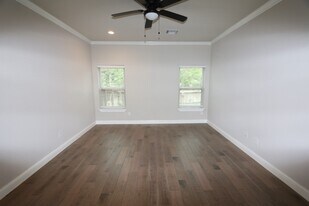 150 Harbour Town Cir in Montgomery, TX - Building Photo