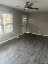 102 Greentree Dr in Mount Holly, NC - Foto de edificio - Building Photo