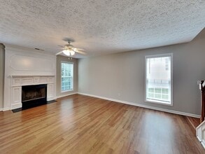 5731 Bridgeport Ct in Flowery Branch, GA - Building Photo - Building Photo