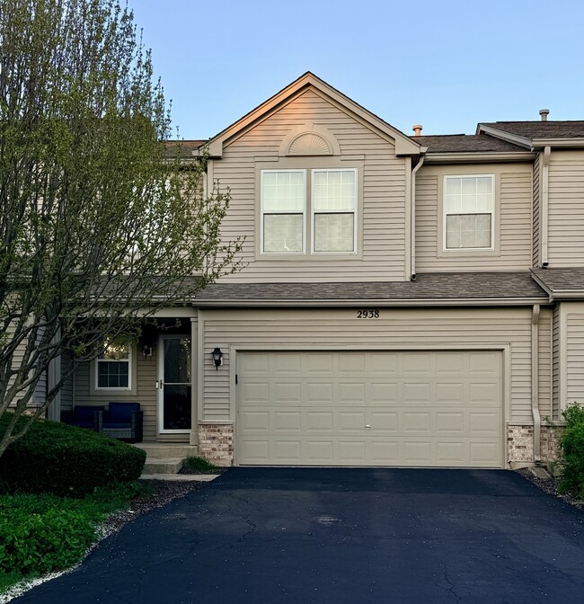 property at 2938 Peachtree Cir