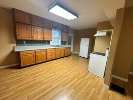 209 S Chauncey St in Columbia City, IN - Building Photo