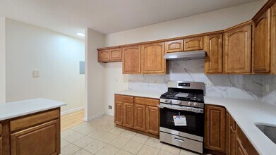 157 Manchester Pl, Unit Fl 2 in Newark, NJ - Foto de edificio - Building Photo