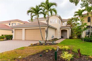 5655 Lago Villaggio Way in Naples, FL - Building Photo