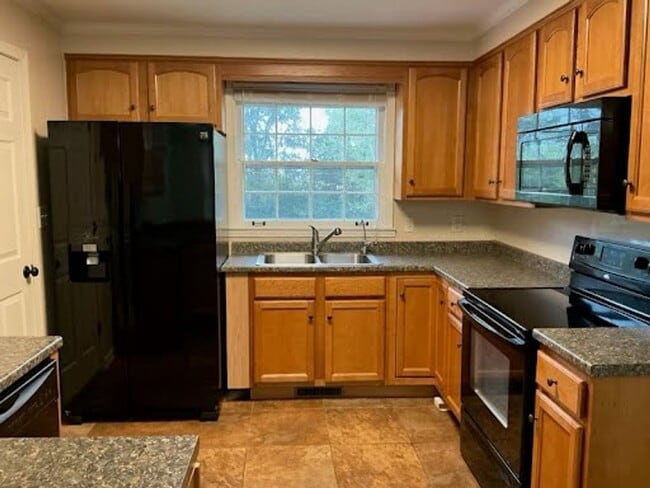 514 Wren Rd in Clarksville, TN - Building Photo - Building Photo