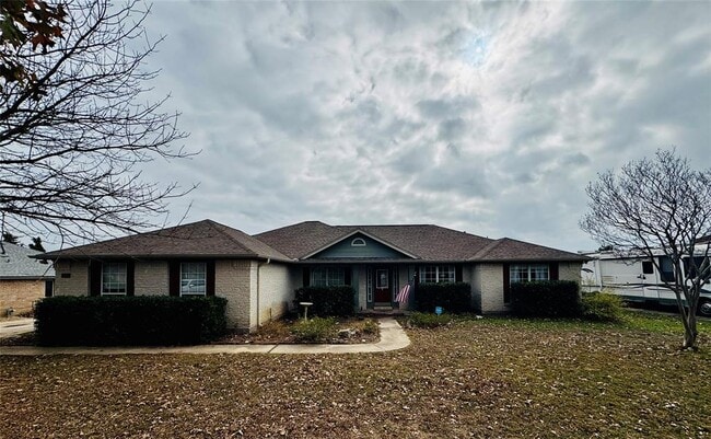 property at 104 Silk Tree Ln