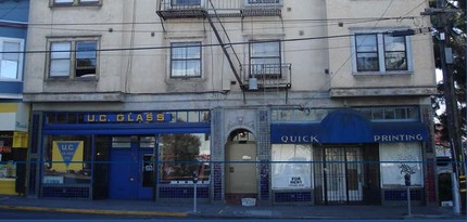 2120-2124 Dwight Way in Berkeley, CA - Foto de edificio - Building Photo