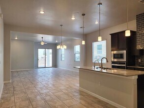 4049 Lasso Loop in Las Cruces, NM - Building Photo - Building Photo