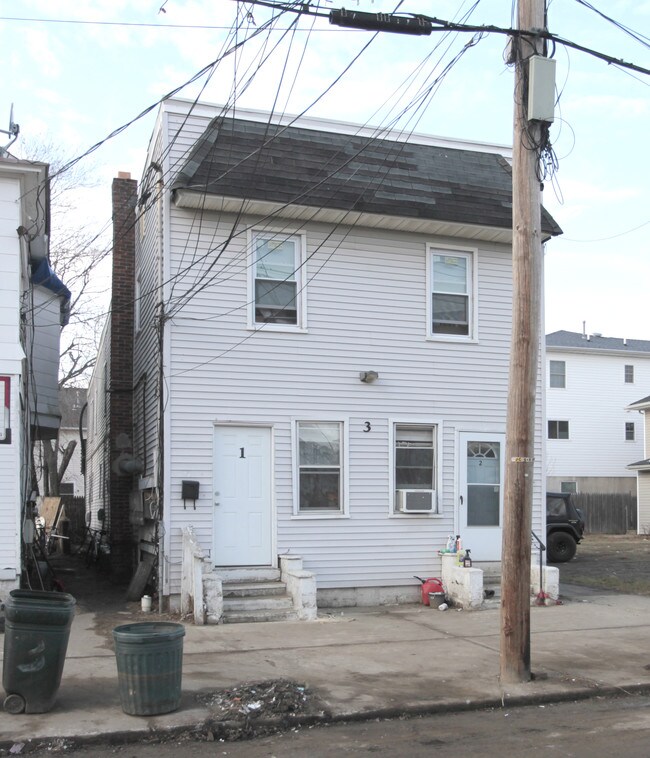 3 Oceanview Ave in Keansburg, NJ - Building Photo - Building Photo