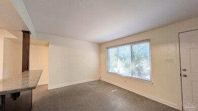 2120 Curry Cir in Pensacola, FL - Building Photo - Building Photo