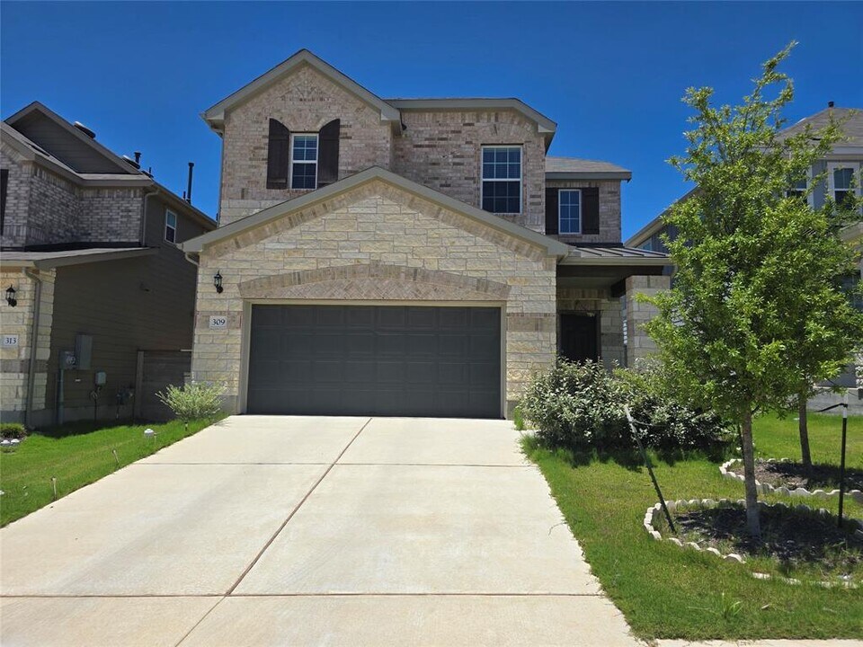 309 Salty Dog Pass in Leander, TX - Building Photo