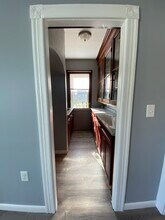 294 Douglas Ave, Unit 2 in Providence, RI - Foto de edificio - Building Photo