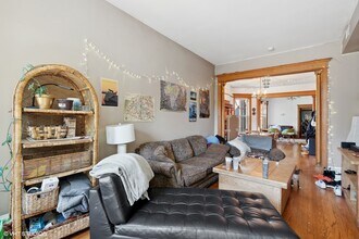 650 W Barry Ave in Chicago, IL - Building Photo - Building Photo