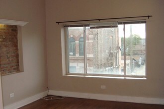 1914 S Leavitt St, Unit 3 in Chicago, IL - Foto de edificio - Building Photo