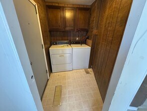 124 E Van Buren St in Athena, OR - Building Photo - Building Photo