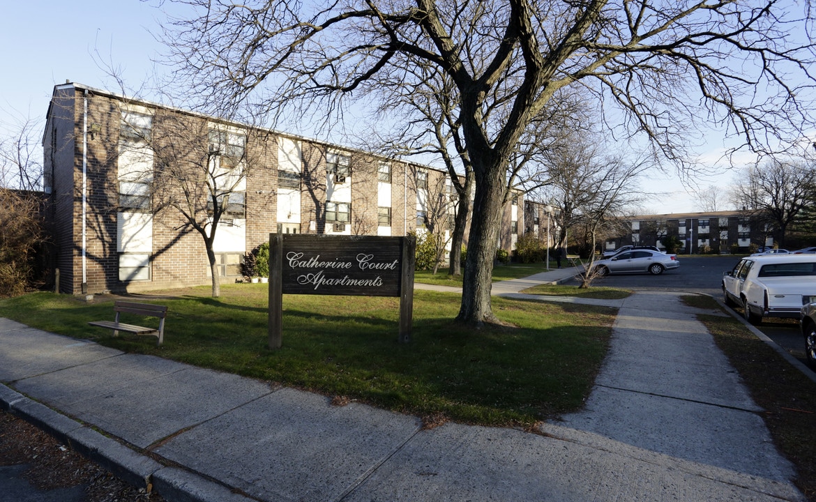 Catherine Court Apartments in Jersey City, NJ - Foto de edificio