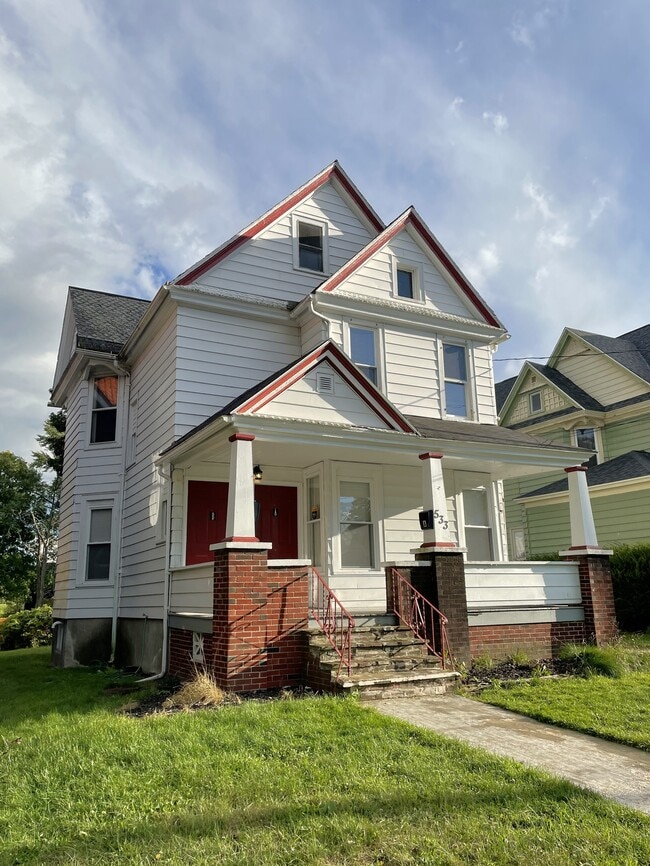 533 W Water St, Unit B in Elmira, NY - Building Photo - Building Photo