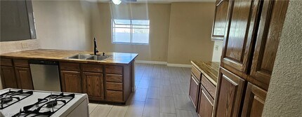 313 Beethoven St in Las Vegas, NV - Building Photo - Building Photo