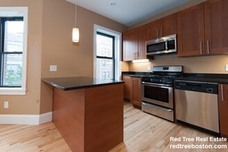 2 Lothian Rd in Boston, MA - Foto de edificio - Building Photo