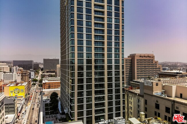 property at 400 S Broadway