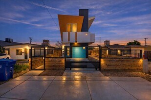 1933 E Monroe St in Phoenix, AZ - Building Photo