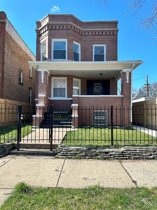 314 N Latrobe Ave in Chicago, IL - Building Photo