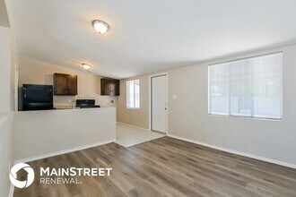 1733 S Avenida Regulo in Tucson, AZ - Foto de edificio - Building Photo