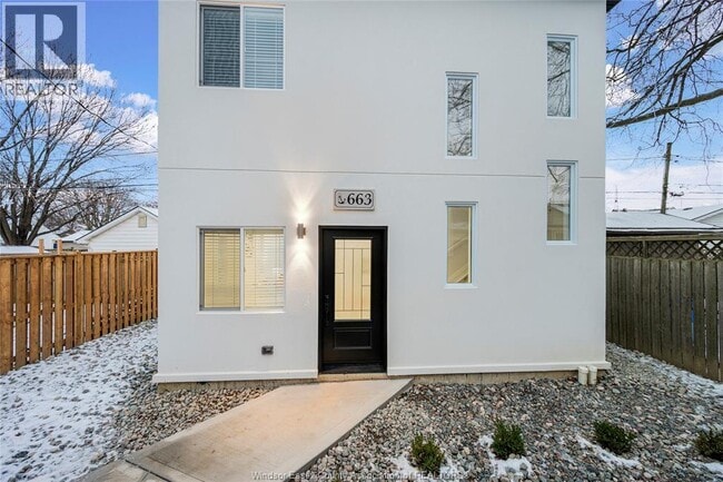 663 Alexandrine St in Windsor, ON - Building Photo - Building Photo