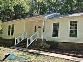 7416 Ray Rd in Raleigh, NC - Building Photo