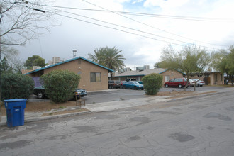 1613-1621 N Bryant Ave in Tucson, AZ - Building Photo - Building Photo