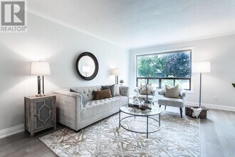 5 Jubilee Crescent in Toronto, ON - Building Photo - Building Photo