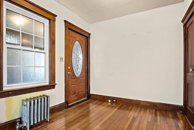 37-39-39 Sumner St in Quincy, MA - Building Photo - Building Photo