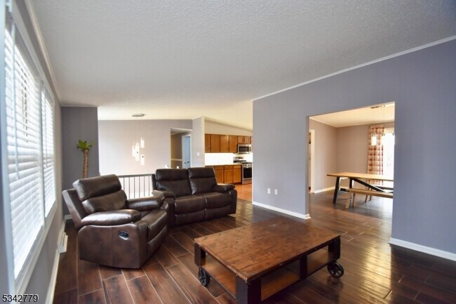 38 Notch Rd in Jefferson, NJ - Building Photo - Building Photo