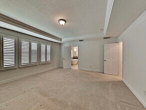 8931 Lookout Pointe Dr in Windermere, FL - Building Photo - Building Photo