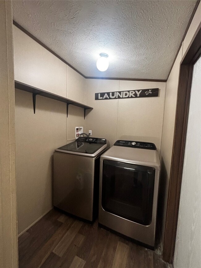 property at 10 S Walnut Lake Dr