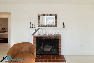 1803 Hillcrest Dr in Durham, NC - Building Photo - Building Photo