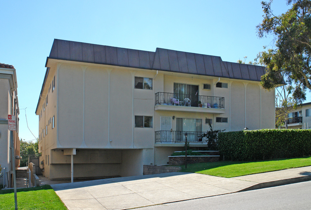 3400 Greenfield Ave in Los Angeles, CA - Building Photo