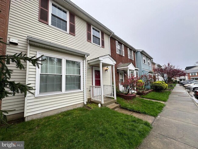 property at 7607 Lee Landing Dr