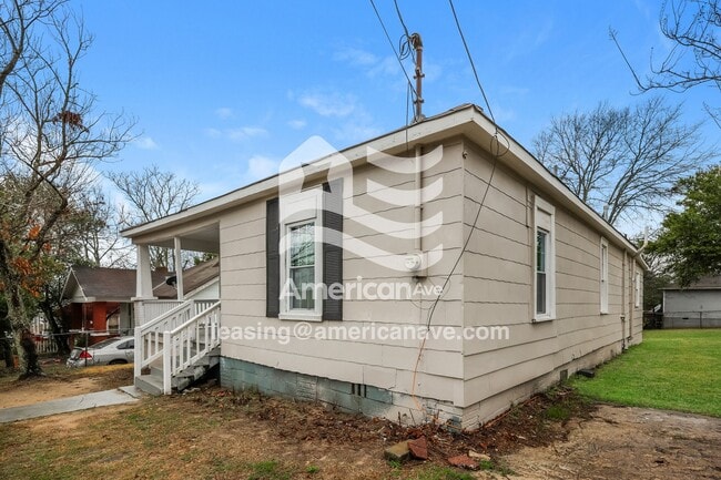 2109 14th Ct in Phenix City, AL - Foto de edificio - Building Photo