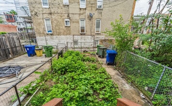 2934 Clifton Park Terrace in Baltimore, MD - Building Photo - Building Photo