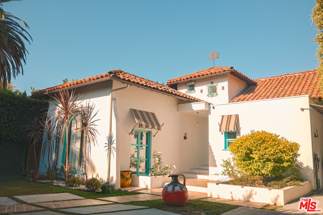 455 N Crescent Heights Blvd in Los Angeles, CA - Building Photo - Building Photo