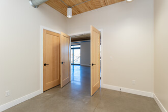 Railyard Flats in Sioux Falls, SD - Building Photo - Interior Photo