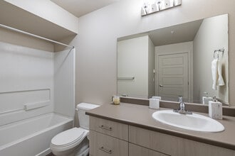 Pioneer Vista in Ridgefield, WA - Foto de edificio - Interior Photo