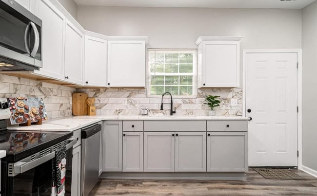 2008 Standard Ave in Louisville, KY - Foto de edificio - Building Photo