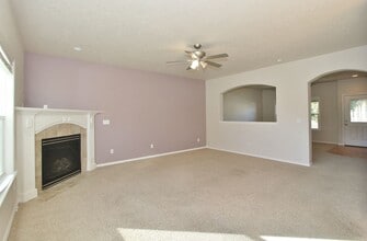 667 W Crescent St in Meridian, ID - Building Photo - Building Photo