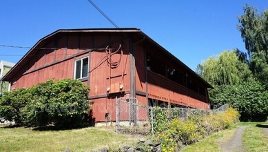 1134 Scott Ave in Bremerton, WA - Building Photo - Building Photo