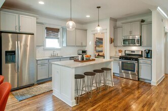 1113A Lischey Ave in Nashville, TN - Building Photo - Building Photo