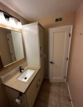 9916 Scripps Westview Wy in San Diego, CA - Building Photo - Building Photo