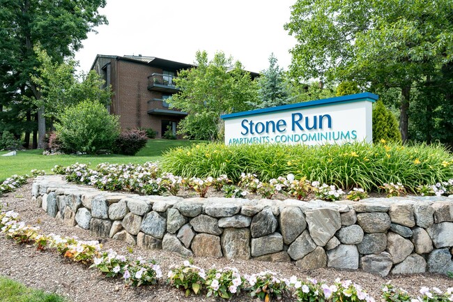 Stone Run East in Weymouth, MA - Building Photo - Building Photo