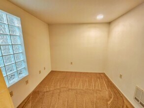 3919 Latona Ave NE in Seattle, WA - Building Photo - Building Photo