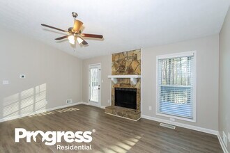 3230 Revere Cir in Snellville, GA - Building Photo - Building Photo